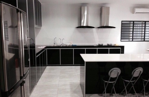 Taman Century Maison | Confortable et Big House