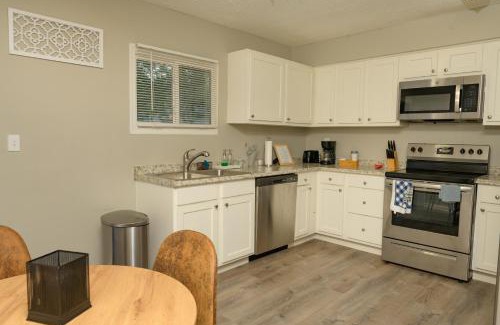 Summit Station Maison | Comfortable and Calm Stay in Columbus
