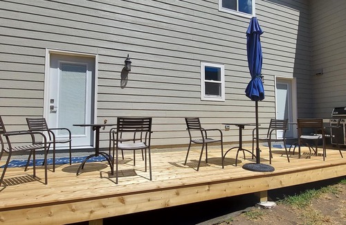 Sioux Falls Maison | Comfortable and convenient for your group. Relax and enjoy your time together.
