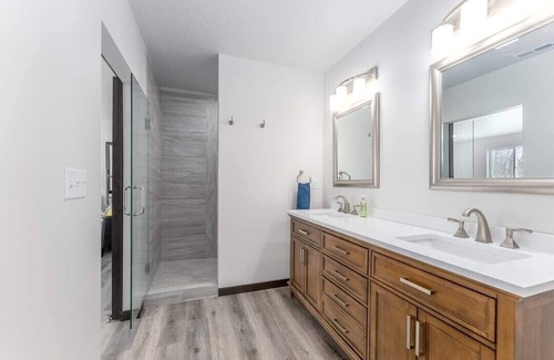 Sioux Falls Maison | Comfortable and convenient for your group. Relax and enjoy your time together.