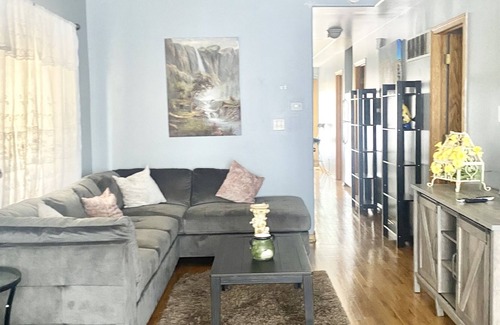 Blue Island Appartement | Comfortable and Cozy 3 bedroom