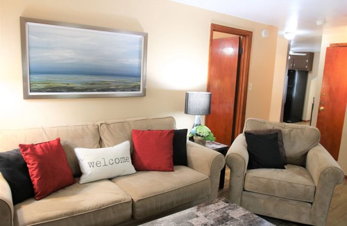 Raritan Appartement | Confortable et confortable 2BR entièrement meublé!