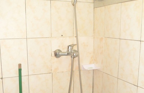 Kribi Hôtel | Chambres doubles supérieures Petit Dejeuner inclus Psicine Plage réservée Wifi