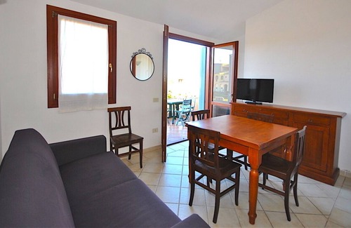 Porto San Paolo Maison | APPARTEMENT CONFORTABLE AVEC VERANDA À 500 MÈTRES DE LA PLAGE À 50 MÈTRES DES SERVICES