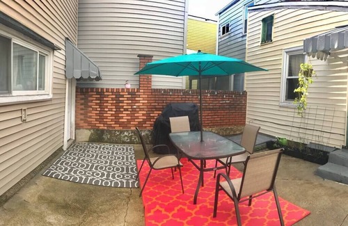 Bloomfield Appartement | Comfortable Apartment – Pittsburgh's Little Italy!