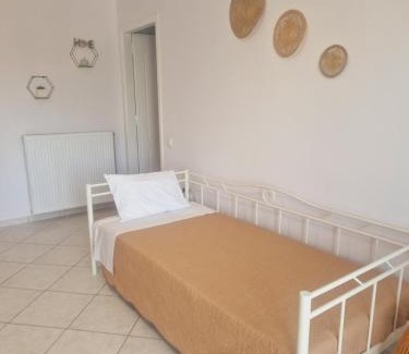 Rafina-Pikermi Appartement | Comfortable Apartment close to Rafina port
