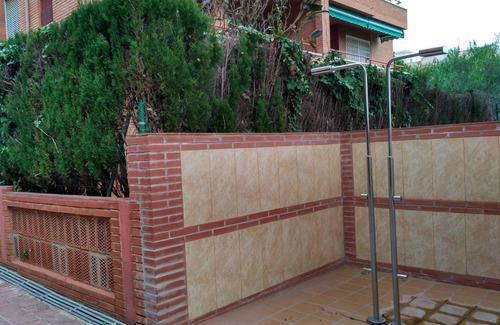 Comarruga Appartement | Appartement confortable, Wi-Fi A / C et piscine.