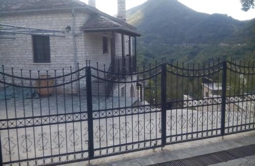 Zagori Maison | Comfortable Apartment in Village Saint Minas