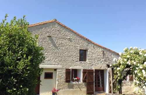 Bouin Appartement | comfortable apartment in rural french village