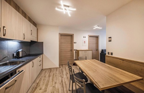 Predazzo Appartement | Appartement confortable "Vacanze Arcobaleno - Azzurro" avec vue sur les montagnes