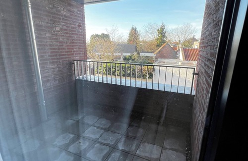 Goirle Appartement | Comfortable apartment with parking, fast WiFi, and garden access near Goirle. Sleeps four guests.
