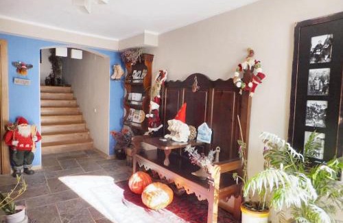 Laspaules Appartement | Comfortable Apartment with Mountain View in Laspaúles
