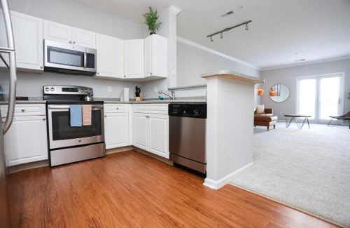 Woburn Appartement | Comfortable Apartment with Pool Gym & other Amenities #3304
