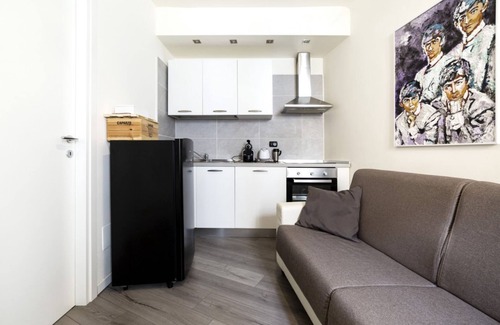 Bruzzano Appartement | Comfortable APT, 1km from M3 Affori and Ferrovia!