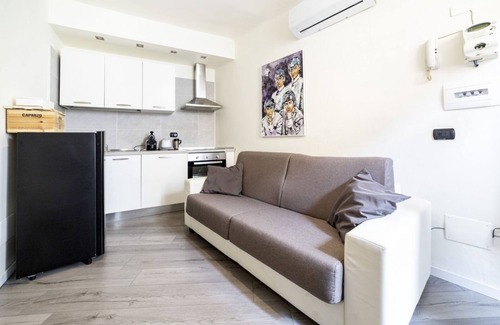 Bruzzano Appartement | Comfortable APT, 1km from M3 Affori and Ferrovia!