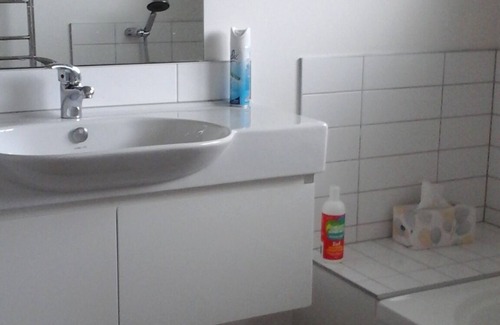 Paraparaumu Beach Maison | Comfortable beach house 200 meters from Paraparaumu beach