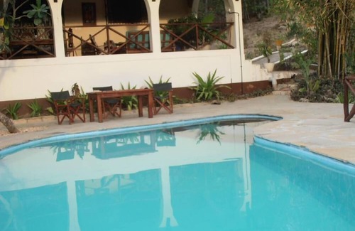 Kilifi Maison | Bungalow confortable avec piscine privée et cuisinier