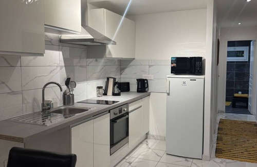 Charnay-les-Macon Appartement | Comfortable, central accommodation