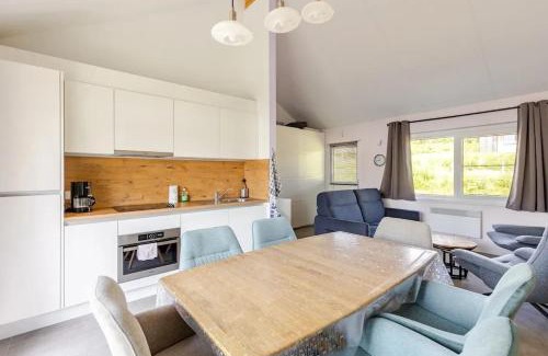 Somme-Leuze Chalet De Ski | Comfortable chalet in Somme-Leuze with pétanque court