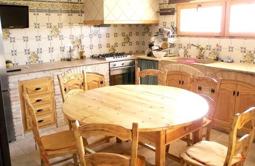 Masdenverge Chalet De Ski | Comfortable Chalet in Masdenverge with Private Pool