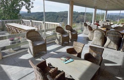 Stoumont Maison | Comfortable chalet with indoor pool hammam and sauna near Stoumont