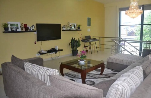 Kaduruduwa Maison | Comfortable & Clean
