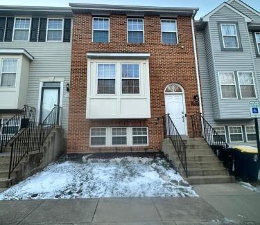 Suitland Maison | Comfortable, Convenient Room near DC