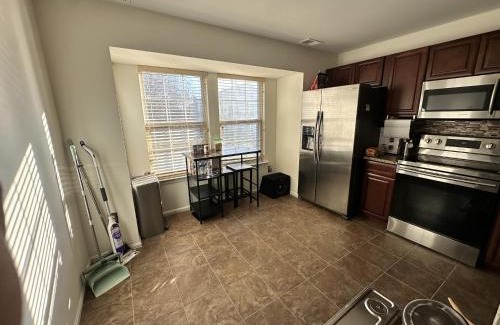 Suitland Maison | Comfortable, Convenient Room near DC