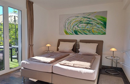 Alf Appartement | Confortable, confortable appartement entre les vignes et les bois