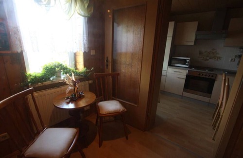 Krumhermsdorf Appartement | Comfortable, quiet and well-kept vacation apartment, idyllic countryside