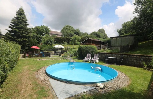 Krumhermsdorf Appartement | Comfortable, quiet and well-kept vacation apartment, idyllic countryside