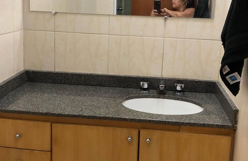 Icarai Appartement | ajustement confortable, très bien situé, rénové, complet pour votre séjour.