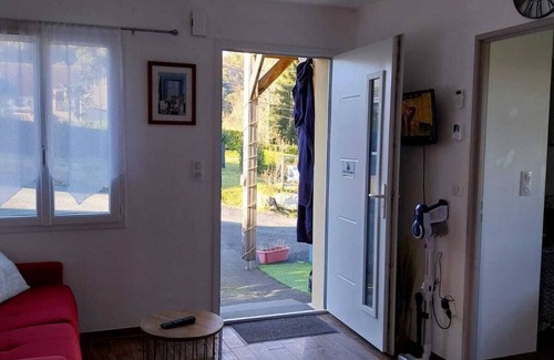 Calviac-en-Perigord Maison | Comfortable, quiet, detached country house.
