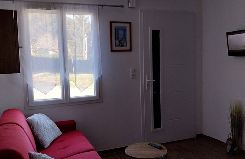 Calviac-en-Perigord Maison | Comfortable, quiet, detached country house.