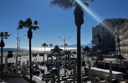 Canet-en-Roussillon Appartement | Confortable T2 Canet plage vue mer pied dans l'eau parking avec suplement.