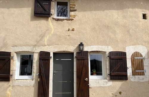 La Chapelle-Themer Maison | Gîte tout confort + piscine chauffée quatre saisons -Reservez à O'gite85
