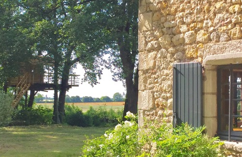 Pouligny-Saint-Pierre Maison | Comfortable French Manor + a great treehouse in a protected natural area.