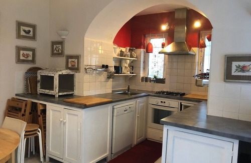 Bagneres-de-Luchon Villa | Maison confortable avec jardin en plein centre ville a proximité du téléphérique