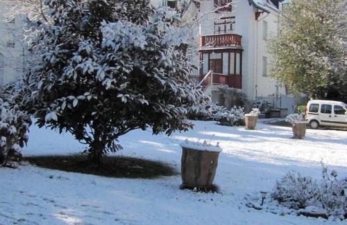 Bagneres-de-Luchon Villa | Maison confortable avec jardin en plein centre ville a proximité du téléphérique