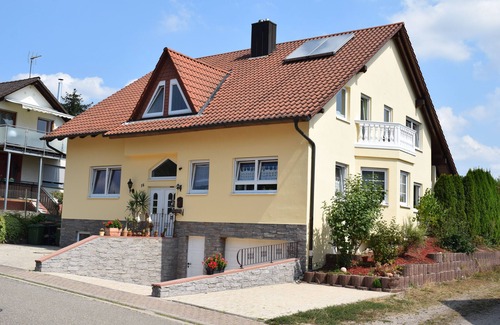 Reichartshausen Appartement | comfortable home in wonderful nature children and domestic animals welcome