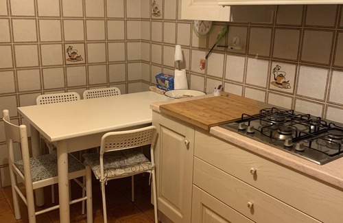 Ladispoli Appartement | Comfortable home for a double vacation, a stone's throw from the sea and Rome.