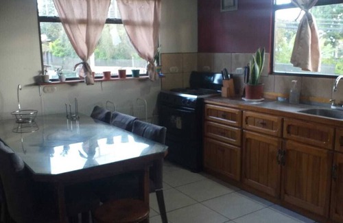 Roble Maison | Comfortable home on beautiful property close to San Jose