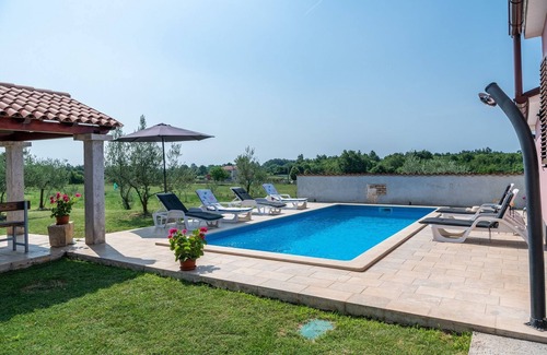 Grandici Villa | Comfortable house with swimming pool, in quiet village