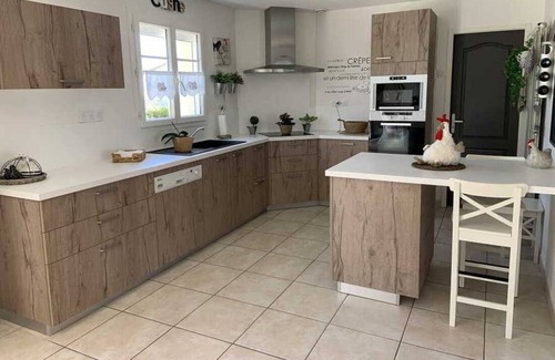 Thaims Maison | MAISON tout confort avec piscine privée et grand jardin paysagé