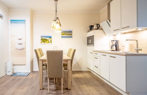 Boergerende-Rethwisch Appartement | Grande suite confortable, piscine et sauna, à 30 mètres de la plage, grand balcon orienté sud