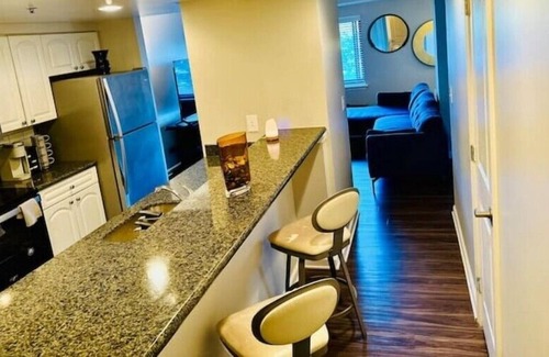 Cherry Hill Appartement | Comfortable light filled staynn