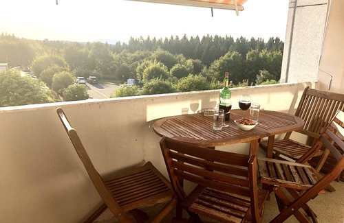 Goslar Appartement | Confortable et appartement moderne, récemment rénové avec balcon, WiFi disponible