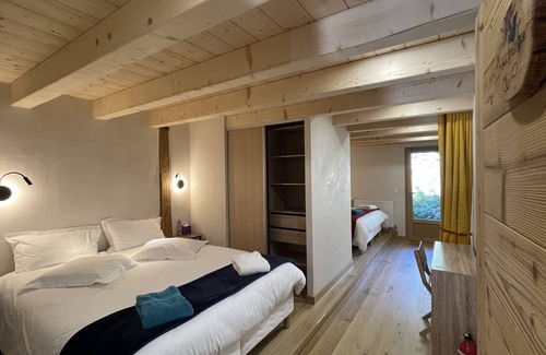 Taninges Lit Et Petit-Déjeuner | Chalet confortable hors réseau haute montagne - SPA.