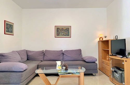 Silo Appartement | Comfortable One-bedroom Apartment on Ground Floor Viola