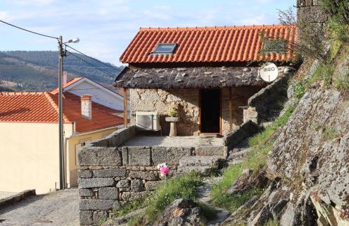 Lazarim Maison | Comfortable rural cottage in ancient village in the Douro region